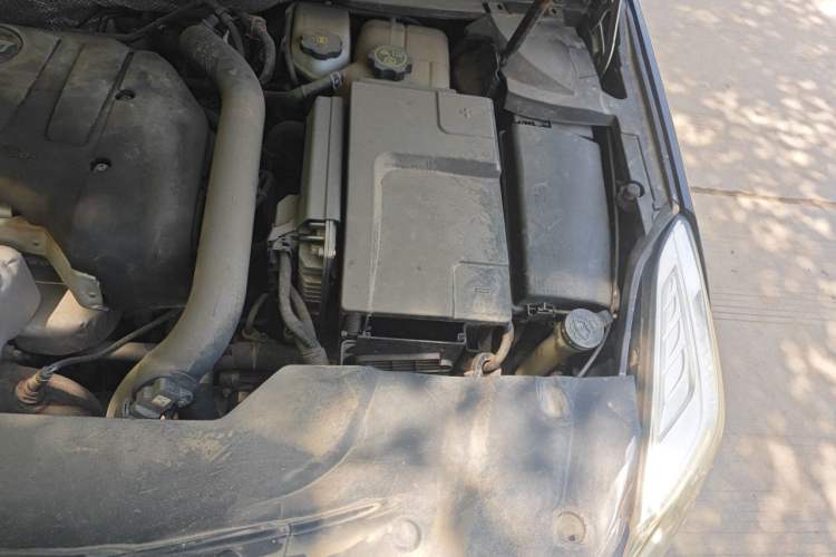 Used Cadillac XTS 2017 28T Tech Edition Engine Bay Left