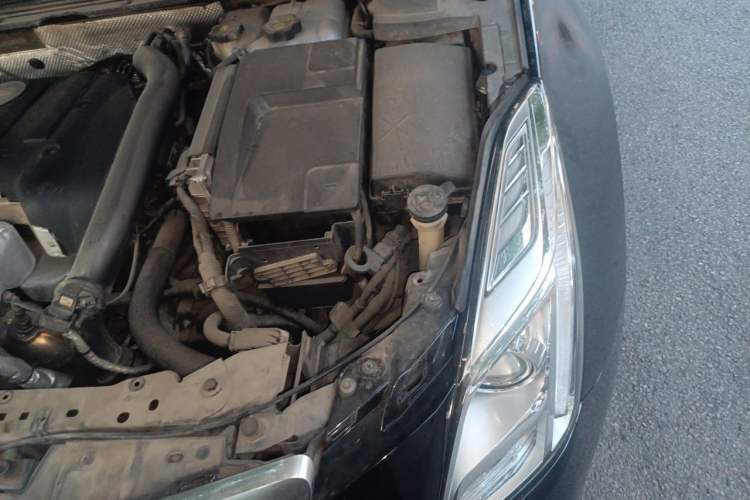 Used Cadillac XTS 2017 28T Luxury Model Engine Bay Left