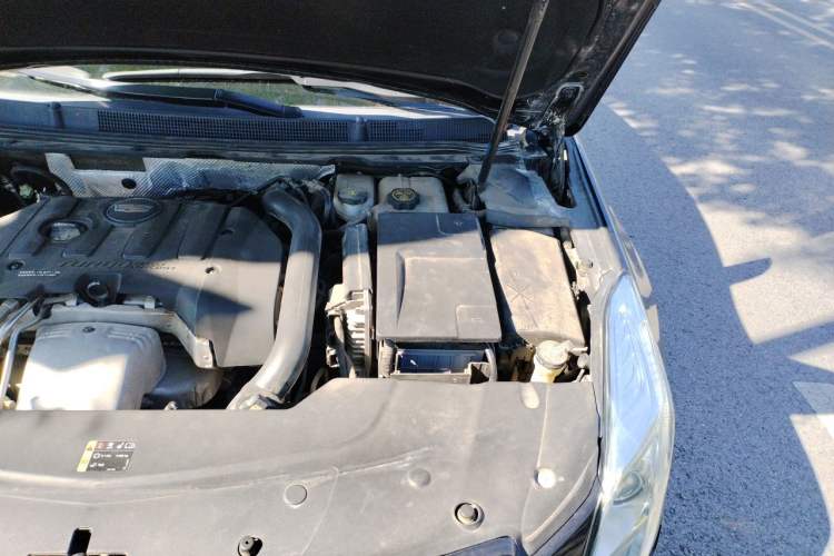 Used Cadillac XTS 2017 28T Tech Edition Engine Bay Left