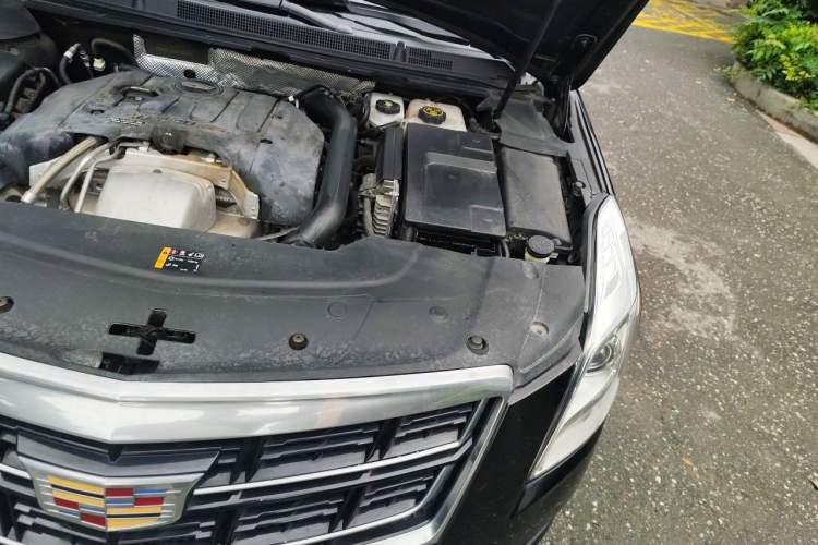 Used Cadillac XTS 2017 28T Tech Edition Engine Bay Left