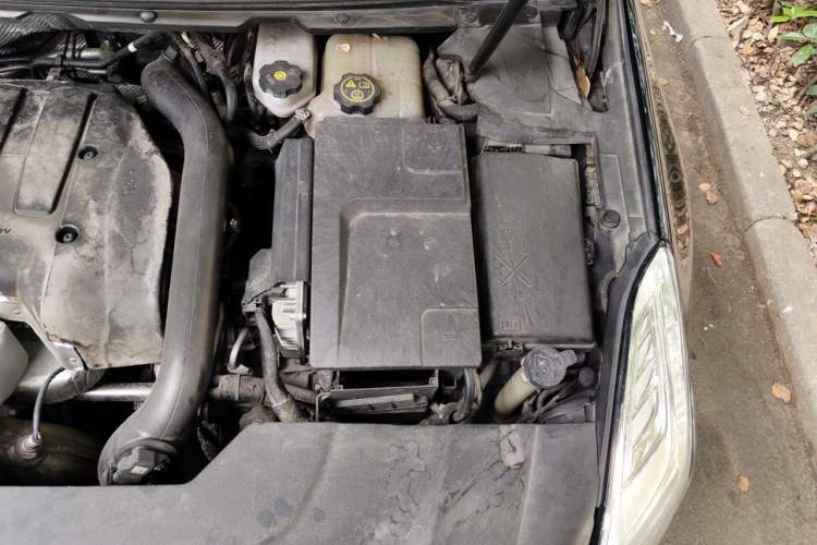 Used Cadillac XTS 2017 28T Elite Model Engine Bay Left