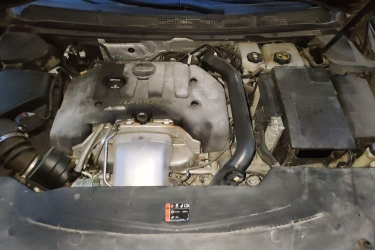 Used Cadillac XTS 2017 28T Elite Model Engine Bay