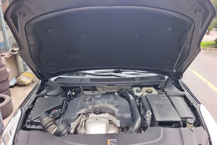 Used Cadillac XTS 2017 28T Tech Edition Engine Bay