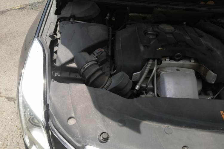 Used Cadillac XTS 2017 28T Elite Model Engine Bay Right