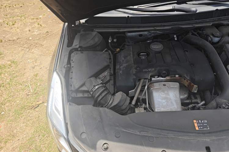 Used Cadillac XTS 2017 28T Elite Model Engine Bay Right