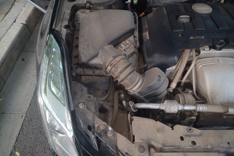 Used Cadillac XTS 2017 28T Luxury Model Engine Bay Right