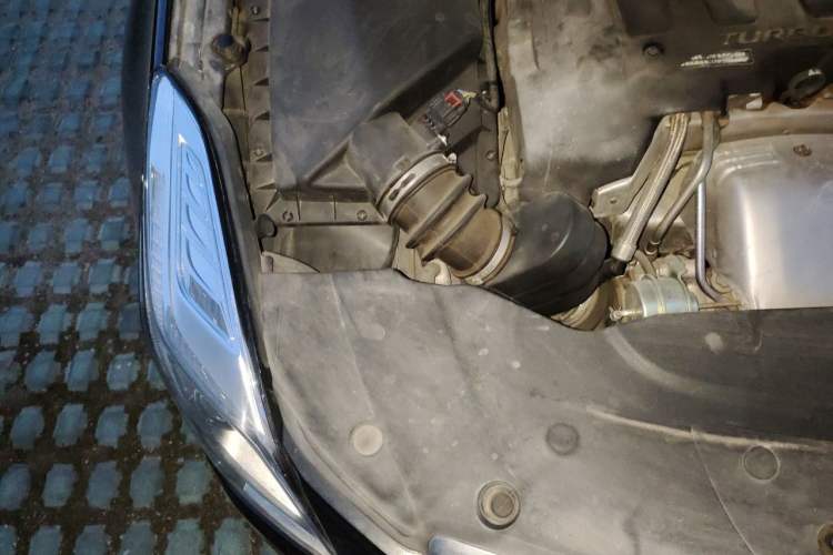 Used Cadillac XTS 2017 28T Elite Model Engine Bay Right