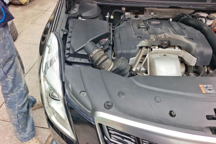 Used Cadillac XTS 2017 28T Tech Edition Engine Bay Right