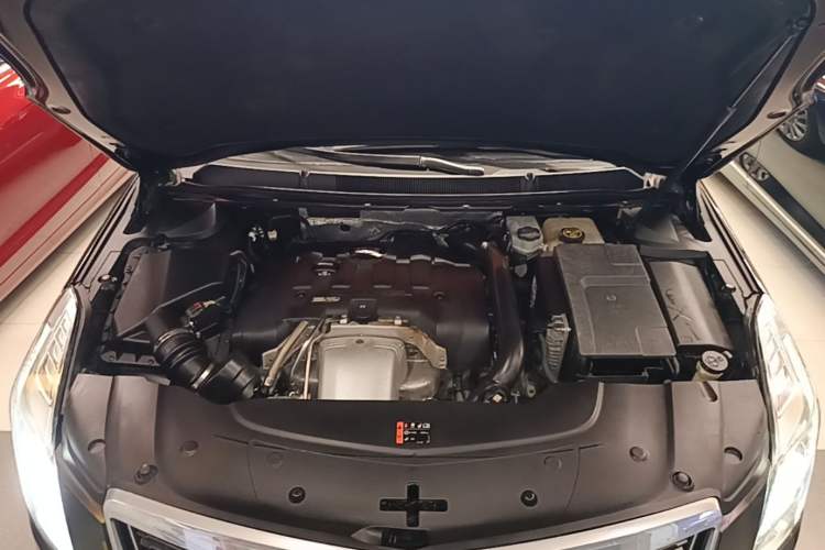 Used Cadillac XTS 2017 28T Tech Edition Engine Bay