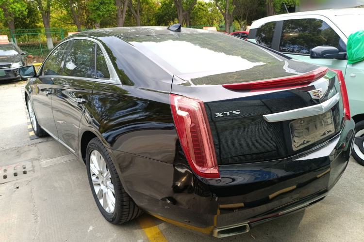 Used Cadillac XTS 2017 28T Tech Edition Exterior 2