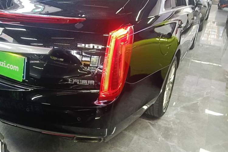 Used Cadillac XTS 2017 28T Elite Model Exterior 3