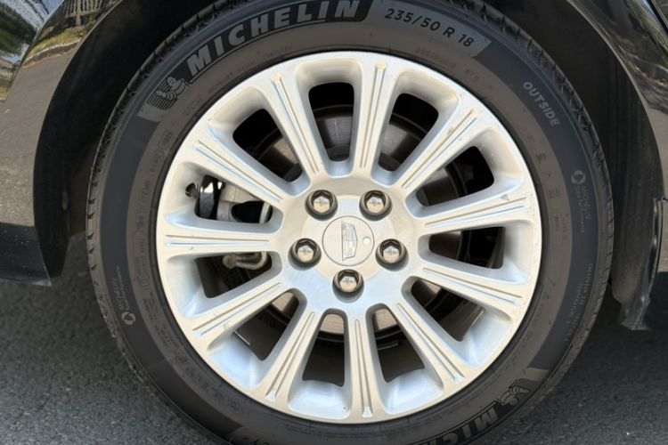 Used Cadillac XTS 2017 28T Tech Edition Exterior 3