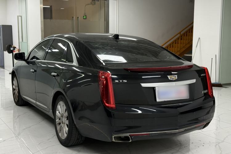 Used Cadillac XTS 2017 28T Tech Edition Exterior 4