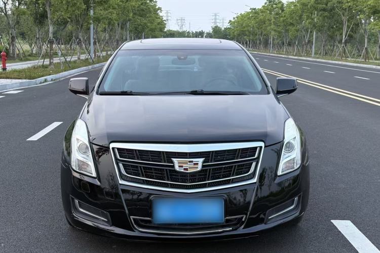Used Cadillac XTS 2017 28T Tech Edition Exterior 4