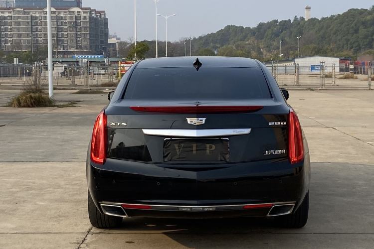 Used Cadillac XTS 2017 28T Luxury Model Exterior 5