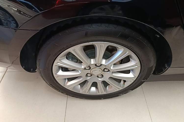 Used Cadillac XTS 2017 28T Tech Edition Exterior 5