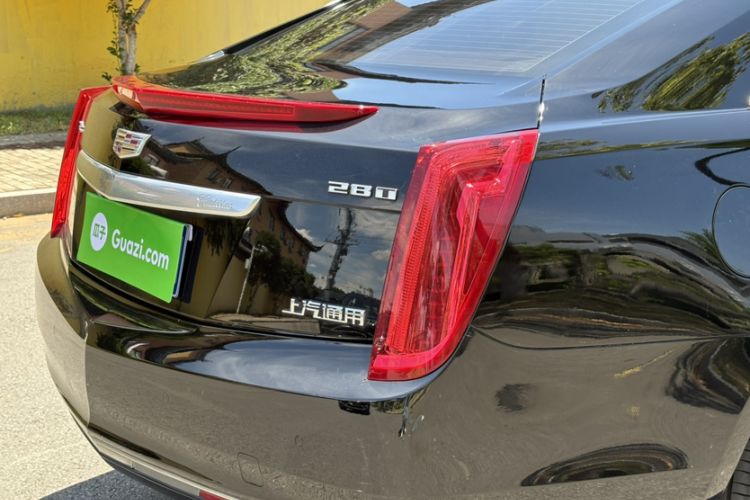 Used Cadillac XTS 2017 28T Tech Edition Exterior 5