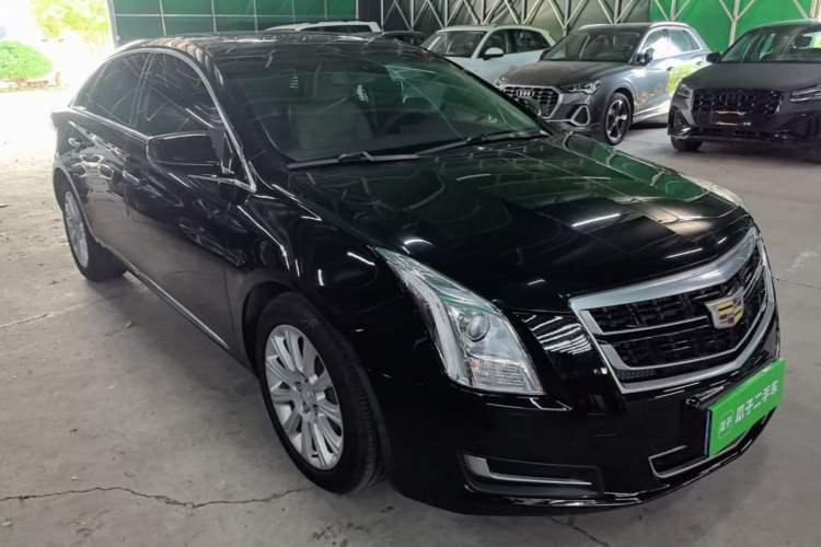 Used Cadillac XTS 2017 28T Tech Edition Front Right 45 Deg