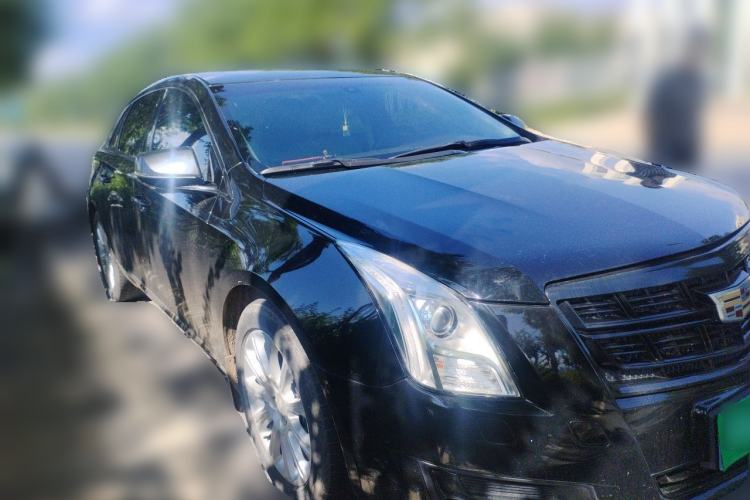 Used Cadillac XTS 2017 28T Tech Edition Front Right 45 Deg