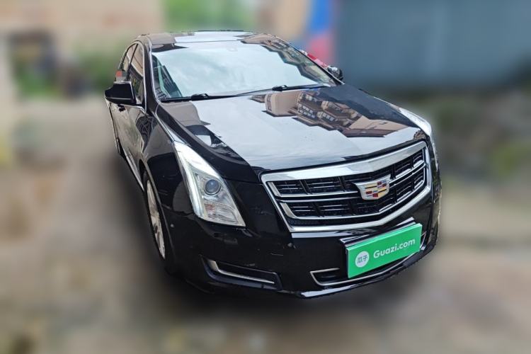 Used Cadillac XTS 2017 28T Tech Edition Front Right 45 Deg
