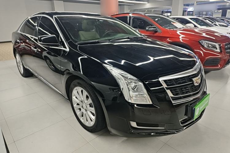 Used Cadillac XTS 2017 28T Tech Edition Front Right 45 Deg