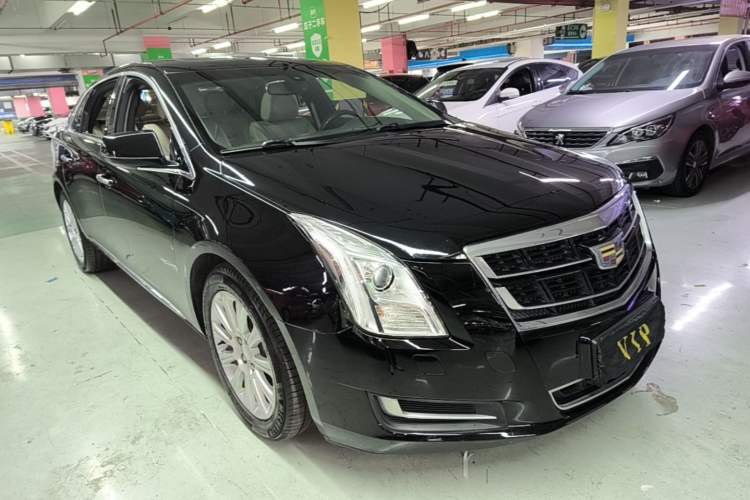 Used Cadillac XTS 2017 28T Tech Edition Front Right 45 Deg