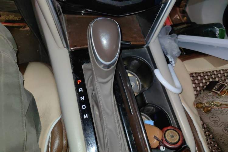 Used Cadillac XTS 2017 28T Elite Model Gear Lever