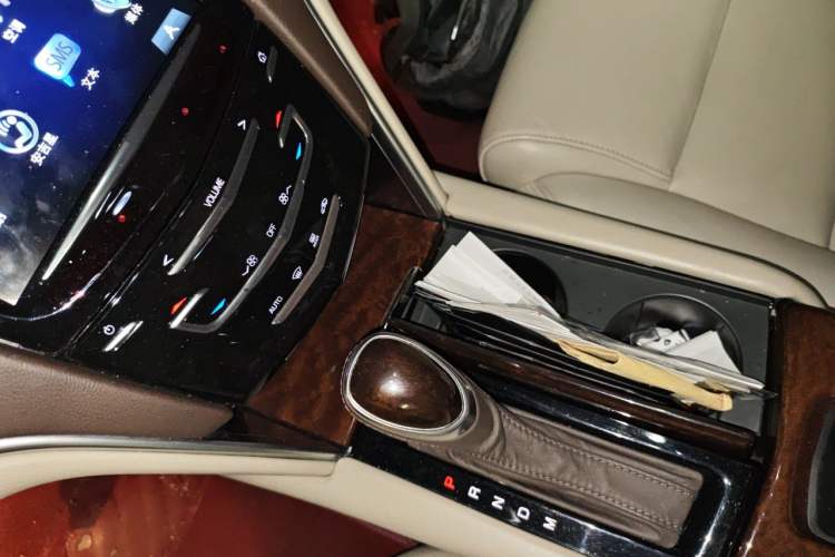 Used Cadillac XTS 2017 28T Elite Model Gear Lever