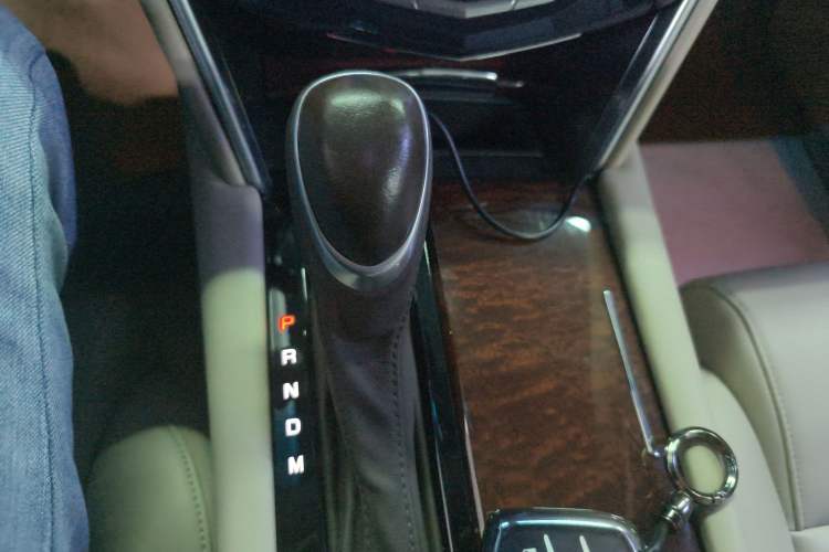 Used Cadillac XTS 2017 28T Tech Edition Gear Lever