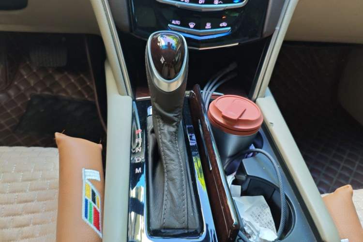 Used Cadillac XTS 2017 28T Elite Model Gear Lever