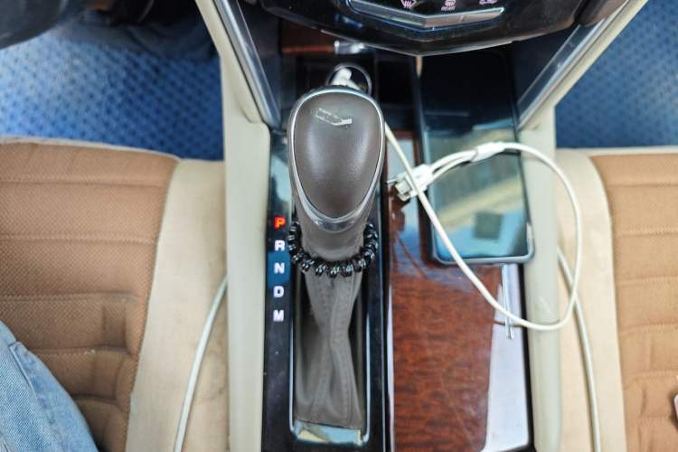 Used Cadillac XTS 2017 28T Elite Model Gear Lever