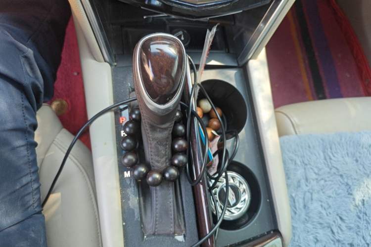 Used Cadillac XTS 2017 28T Tech Edition Gear Lever