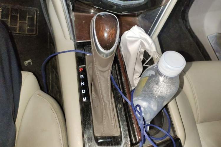 Used Cadillac XTS 2017 28T Elite Model Gear Lever