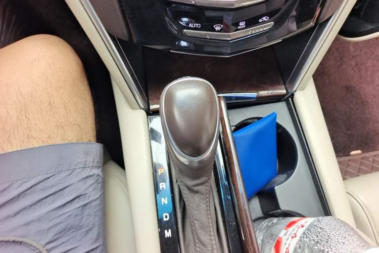 Used Cadillac XTS 2017 28T Tech Edition Gear Lever