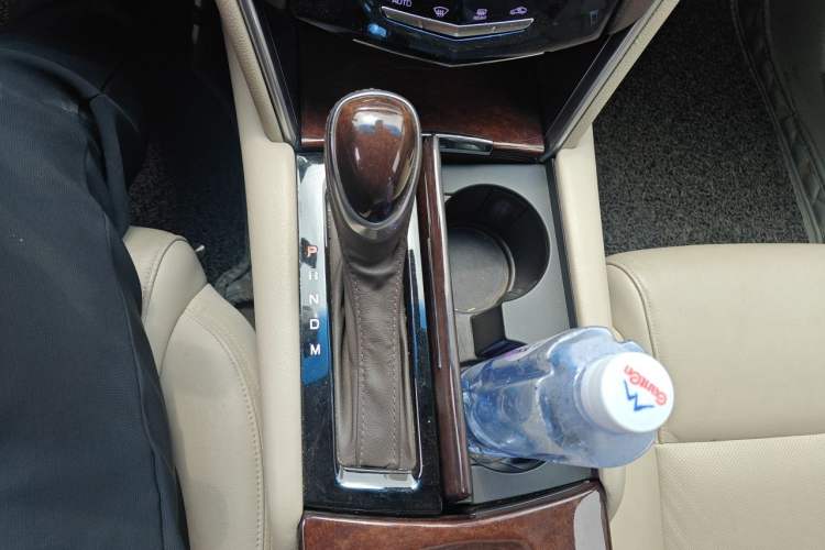 Used Cadillac XTS 2017 28T Elite Model Gear Lever