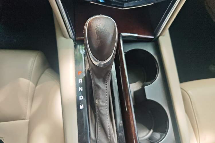 Used Cadillac XTS 2017 28T Tech Edition Gear Lever