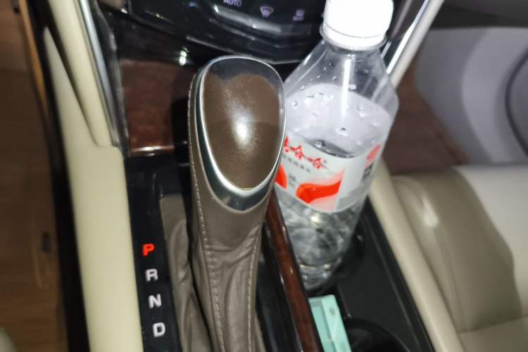 Used Cadillac XTS 2017 28T Tech Edition Gear Lever