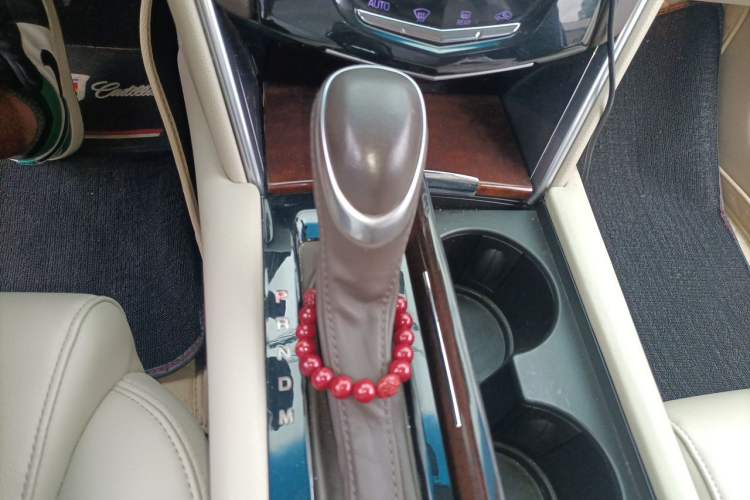 Used Cadillac XTS 2017 28T Tech Edition Gear Lever