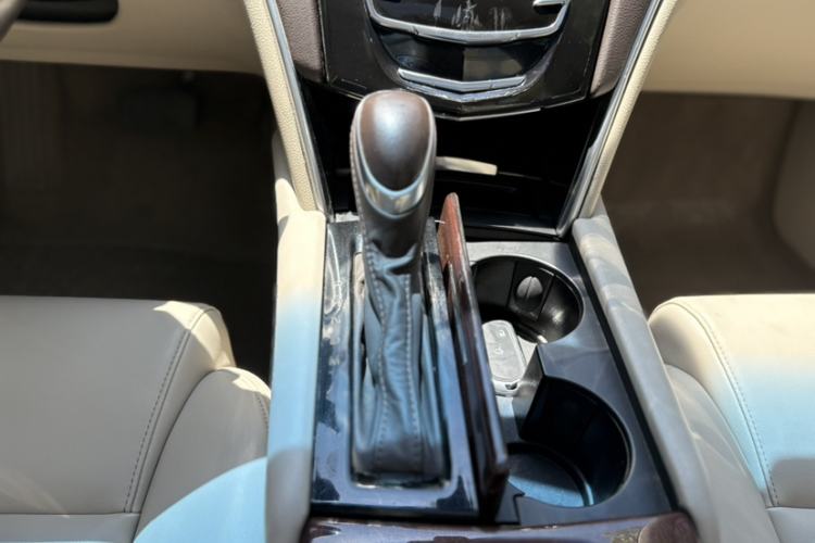 Used Cadillac XTS 2017 28T Tech Edition Gear Lever