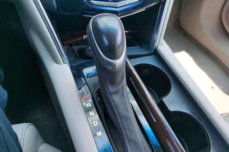 Used Cadillac XTS 2017 28T Tech Edition Gear Lever