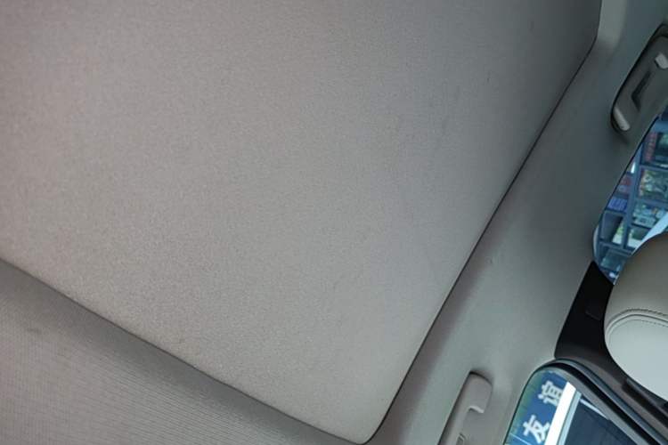 Used Cadillac XTS 2017 28T Elite Model Headliner