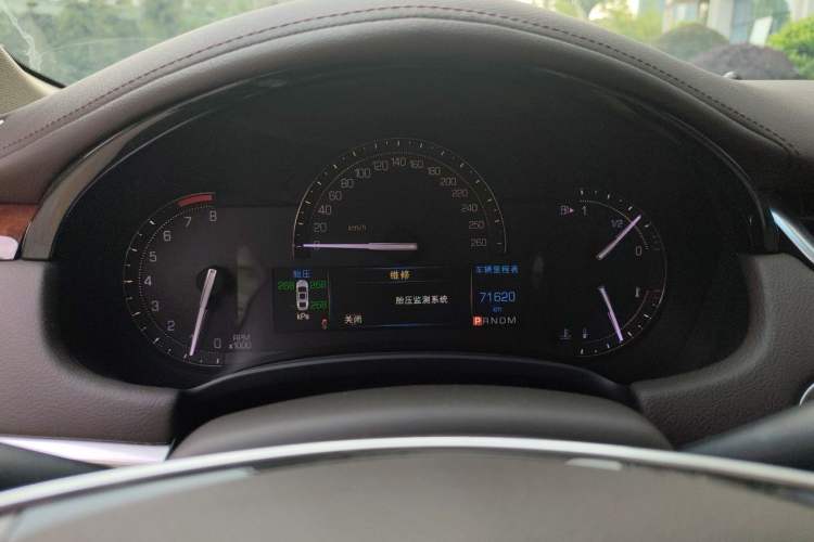 Used Cadillac XTS 2017 28T Elite Model Instrument Cluster