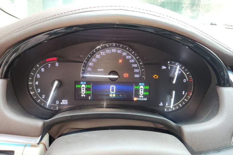 Used Cadillac XTS 2017 28T Tech Edition Instrument Cluster