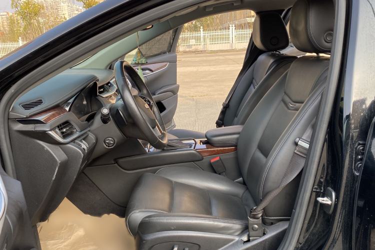 Used Cadillac XTS 2017 28T Luxury Model Interior 1