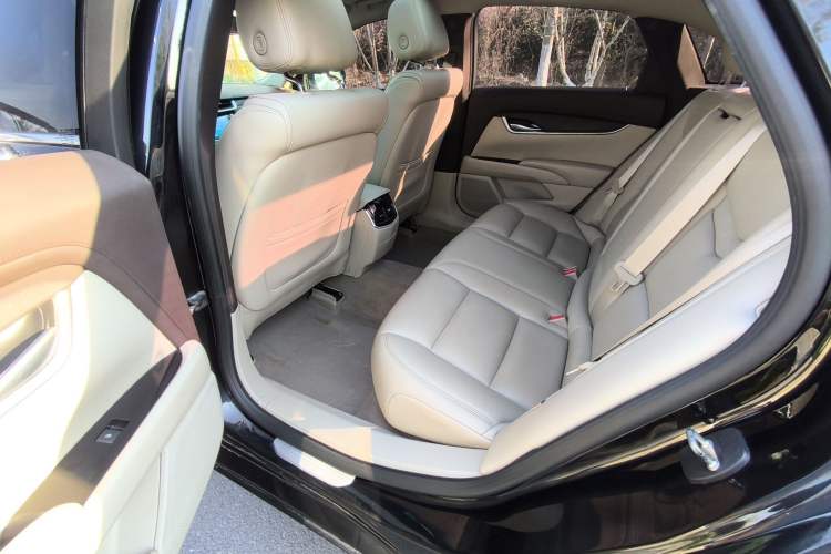 Used Cadillac XTS 2017 28T Tech Edition Interior 2