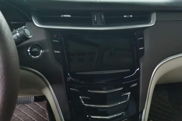 Used Cadillac XTS 2017 28T Tech Edition Interior 3