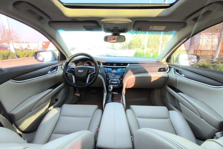 Used Cadillac XTS 2017 28T Tech Edition Interior 3