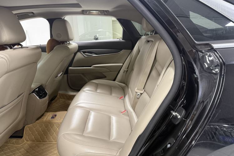 Used Cadillac XTS 2017 28T Tech Edition Interior 4