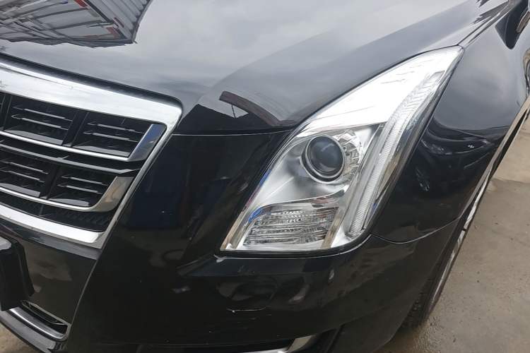 Used Cadillac XTS 2017 28T Tech Edition Left Front Headlight
