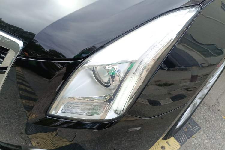 Used Cadillac XTS 2017 28T Tech Edition Left Front Headlight